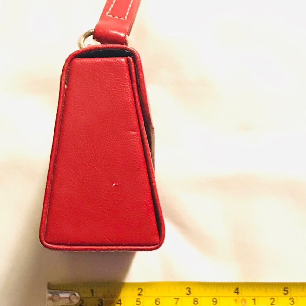 Red Mini Purse - Picture 3 of 8